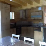 Chalet Des Charbonniers, Etang シャレー *