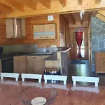 Chalet Des Charbonniers, Etang シャレー