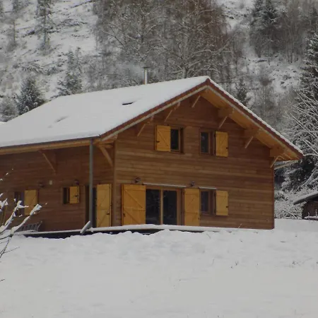 Chalet Des Charbonniers, Etang シャレー サン・モーリス・シュル・モセル