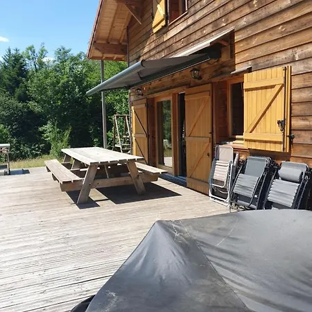 Des Charbonniers Avec Etang Chalet Saint-Maurice-sur-Moselle