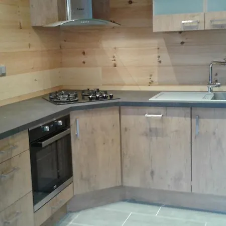 Des Charbonniers Avec Etang - 5 - *