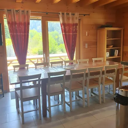 شاليه Des Charbonniers, Etang سانت موريس سور موسيل