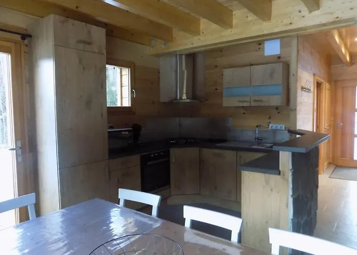 Des Charbonniers Avec Etang - 5 - 木屋 *