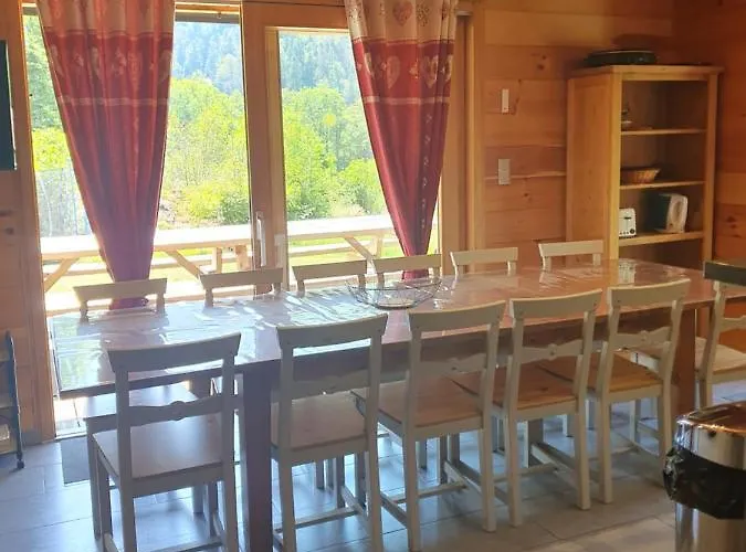 Des Charbonniers Avec Etang - 5 - *