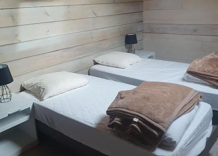 Des Charbonniers Avec Etang - 5 -